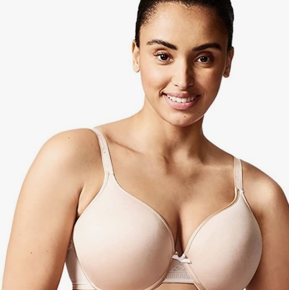 Chantelle C Idéal Back Smoothing Bra - Picture 4 of 11